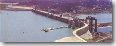 ������ˮ����Ŧ